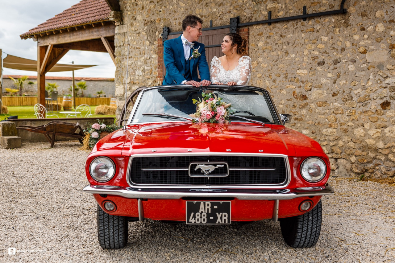 Le mariage coloré de Laurie et Gautier au Domaine Aux 3 Granges à Santeuil (28700)